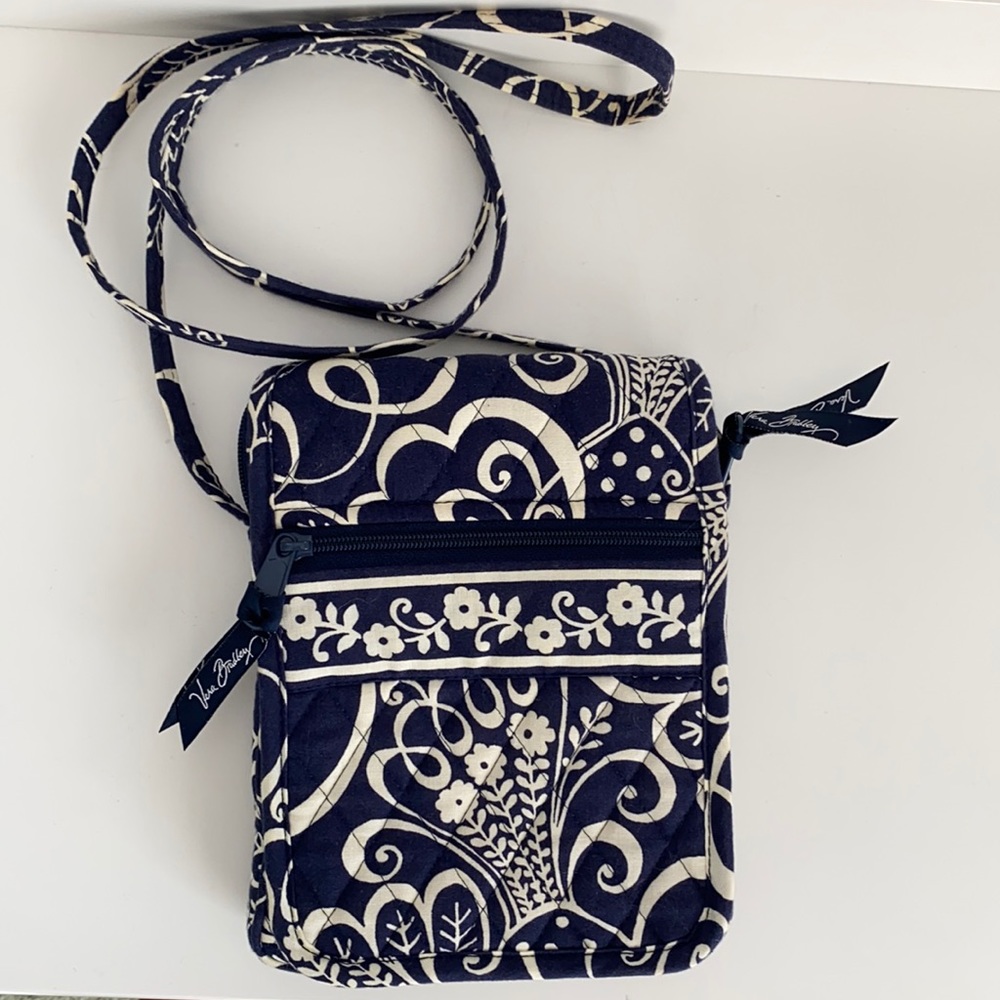 Vera Bradley Crossbody Bag - Picture 1 of 6